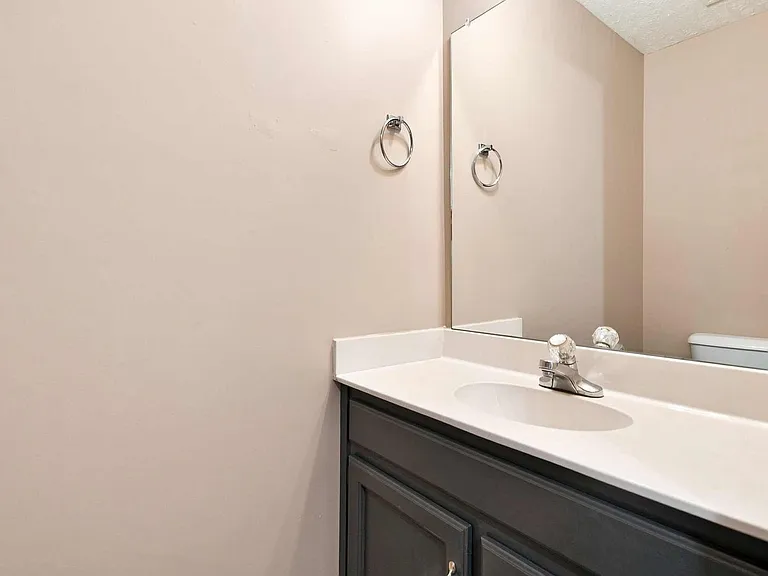 1631 Baltimore Dr — Photo 9