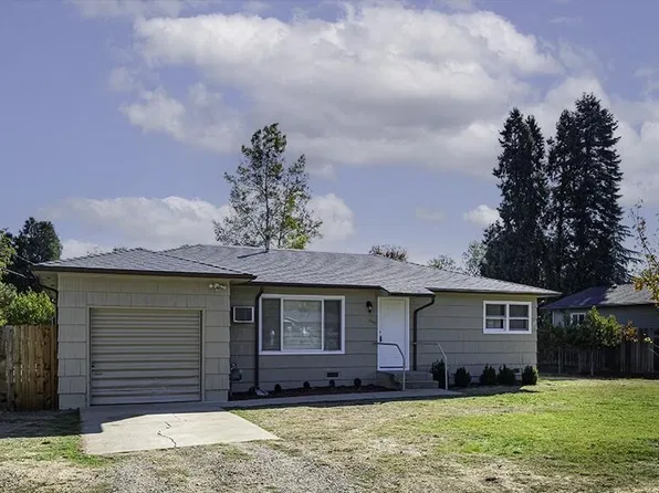 2007 Griffin Creek Rd, Medford, OR 97501