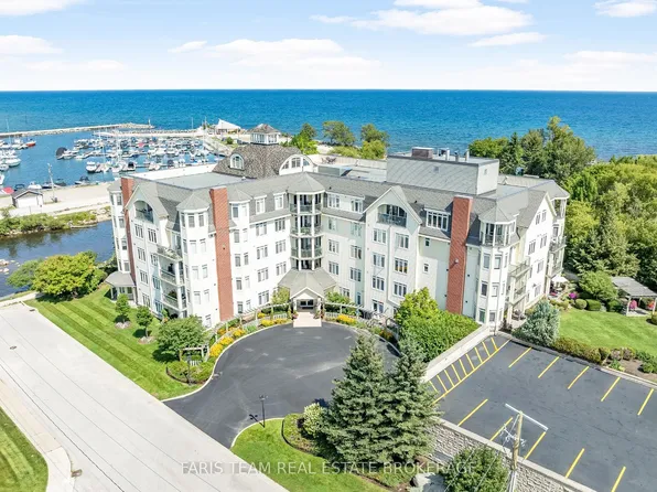 10 Bay St E #301, The Blue Mountains, ON N0H 2P0