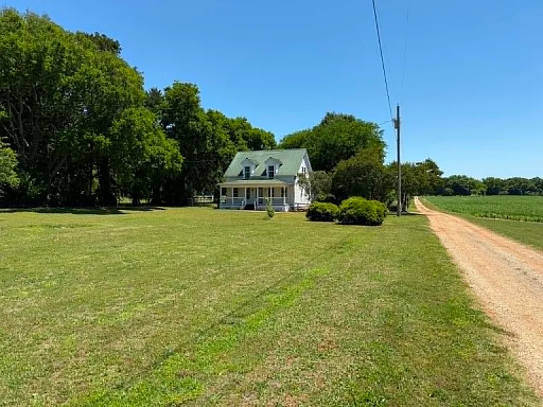 6660 Mooresville Rd — Photo 4