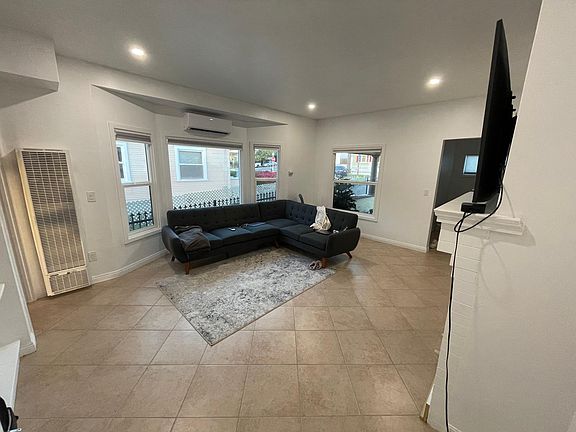 2nd image of 346 19th St