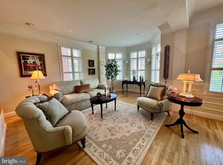 12102 Kinsley Pl, Reston, VA 20190