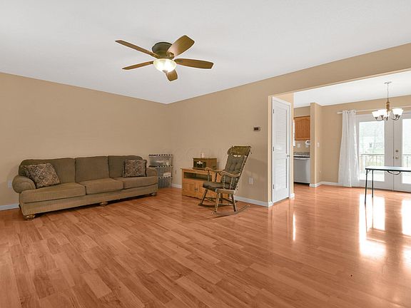 2nd image of 636 Valleywood Heights Dr