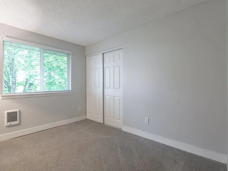 Somerset West Apartments — Photo 49