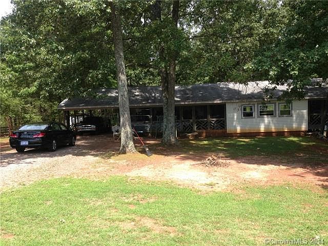 1st image of 385 Nixon Rd