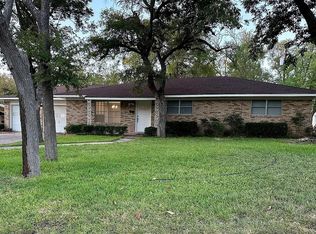 1226 Lake Terrace Dr, Elgin, TX 78621