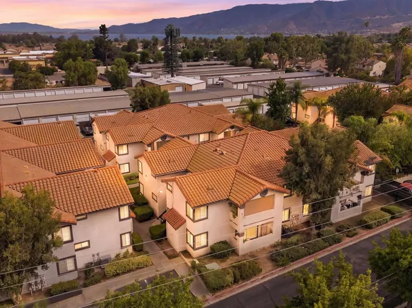 16377 Lakeshore Dr Unit 2F, Lake Elsinore, CA 92530