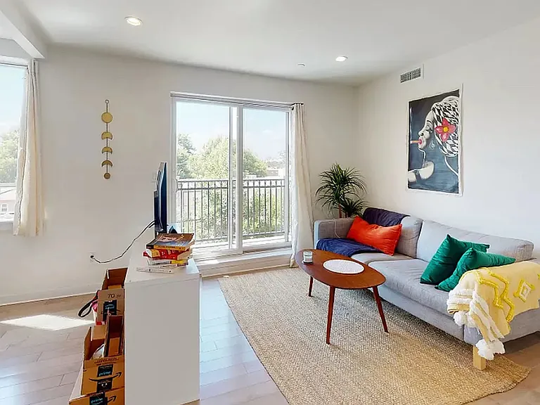 30-54 38th St #3B — Photo 3