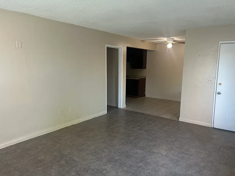41618 Marine Dr #41620 — Photo 18
