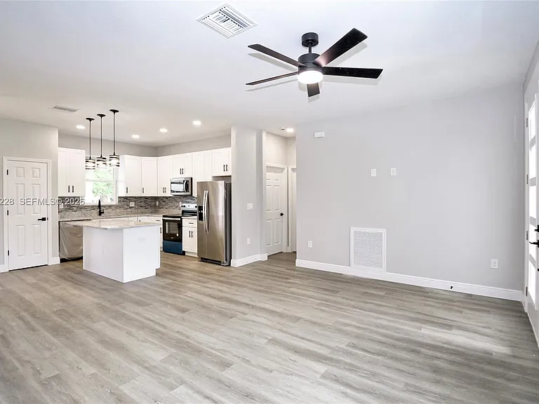 4510 Boabadilla Ave — Photo 3
