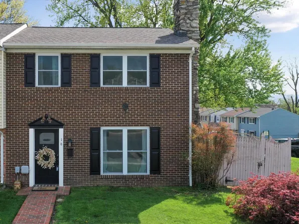 16 Peach Orchard Ct, Brunswick, MD 21716