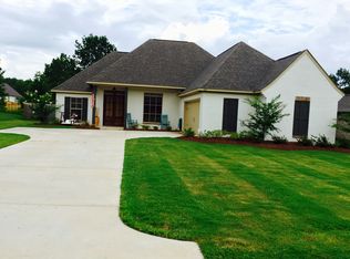 221 Fieldstone Ln, Madison, MS 39110