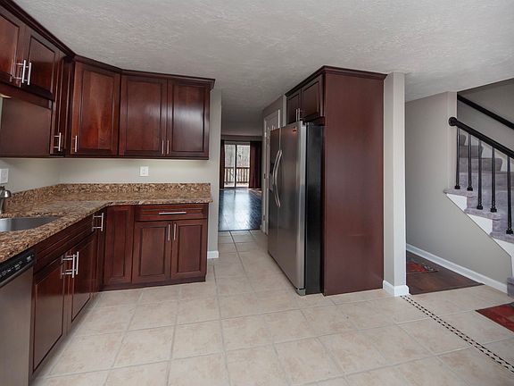 5th image of 15 Culver Street #7