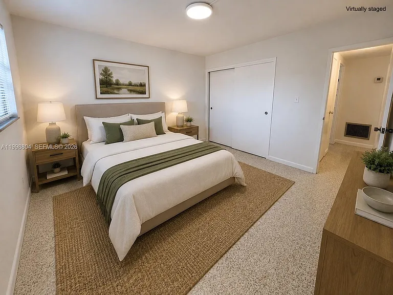 675 SW 7th Ave #11 — Photo 2