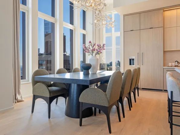 249 East 62nd Street image 6 of 30