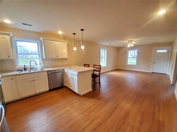 1011 White St, Canton, MO 63435