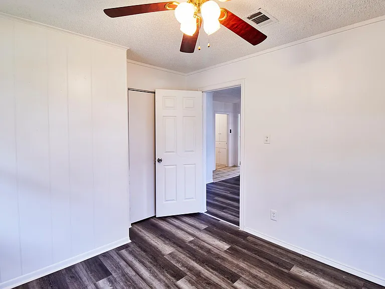 1504 Sherman Dr #701 — Photo 14