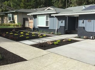 7830 Surrey Ln, Oakland, CA 94605