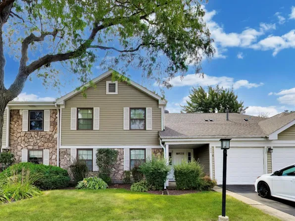 373 Greystone Ct APT D2, Schaumburg, IL 60193