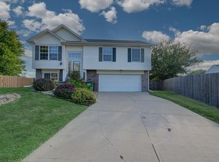 7427 S 176th Cir, Omaha, NE 68136