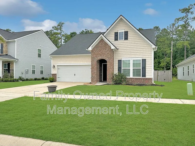 4 bed, 3.5 bath, 2644 sqft, $2,800 — Photo 4