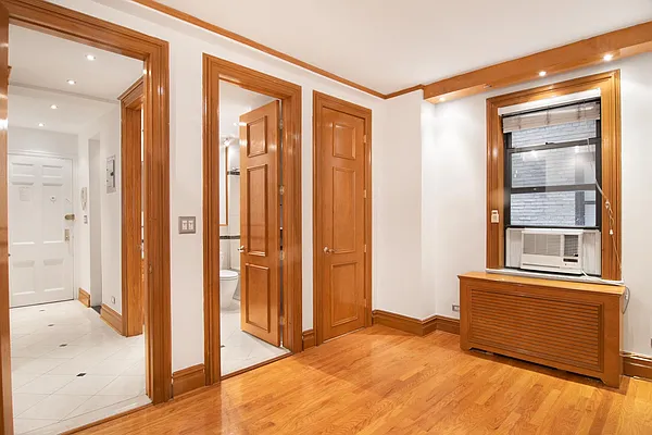 Rented by WAM Partners - William Moses Co. | media 8