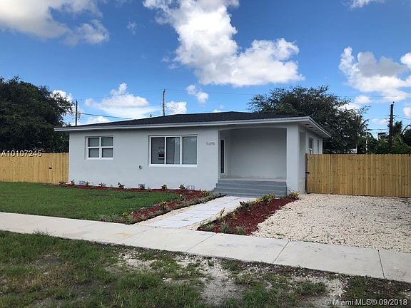 3rd image of 15695 NW 37th Pl