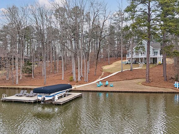 2nd image of 1000 Kings Row Rd