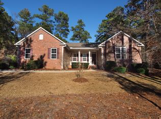 200 New Bedford Cir, Pinehurst, NC 28374