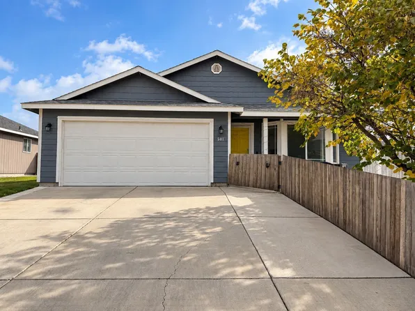 501 Mount Adams St, Moxee, WA 98936