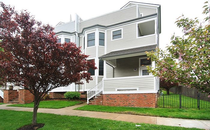 1st image of 5425 Herman Ave #9