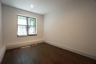 Rented by Rennit Inc.