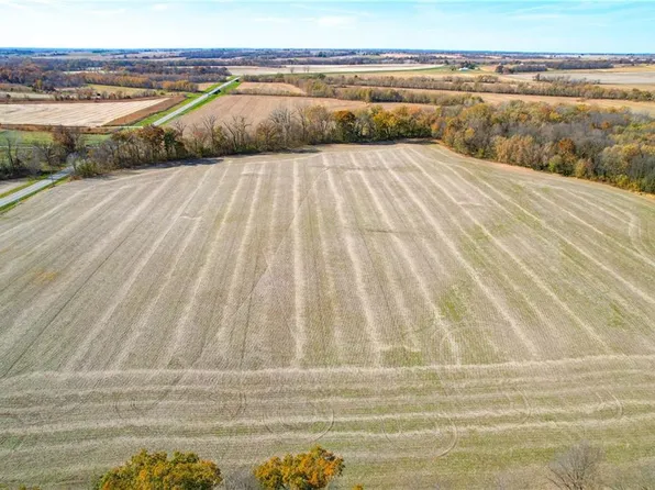 6 Highway, Easton, MO 64443