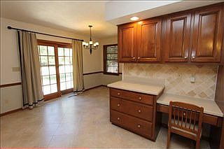 5th image of 1402 Ashton Ct