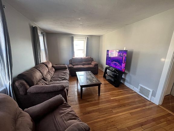 3rd image of 30 Whiton Ave #2