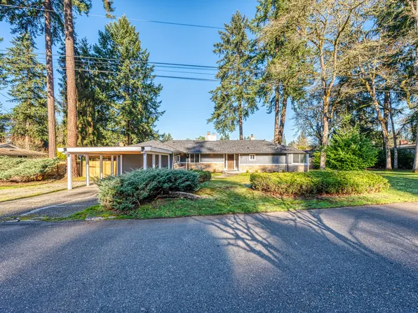 8 Rustic Ln SW, Tacoma, WA 98498