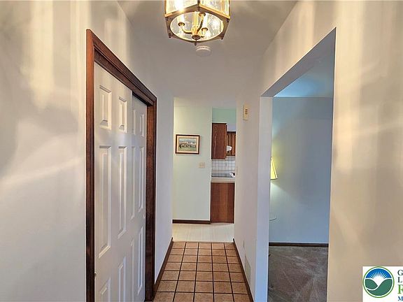 3rd image of 611 Buckingham Dr