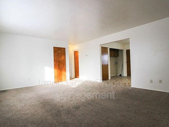 4th image of 2116 Saint Clair Rd #2116