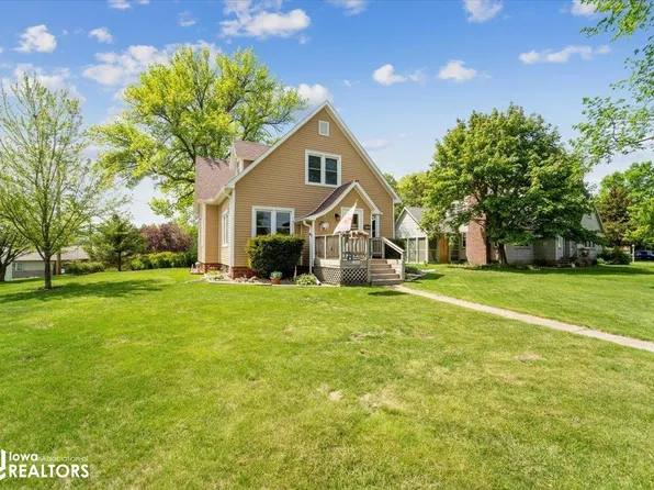 1010 12th St, Eldora, IA 50627