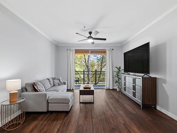 4th image of 330 Las Colinas Blvd #236