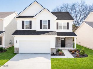 4720 Stoneyhurst Ln, Knoxville, TN 37918