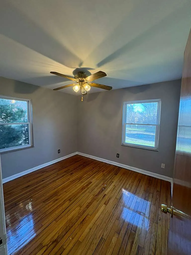 2 bed, 897 sqft, $1,025 — Photo 3