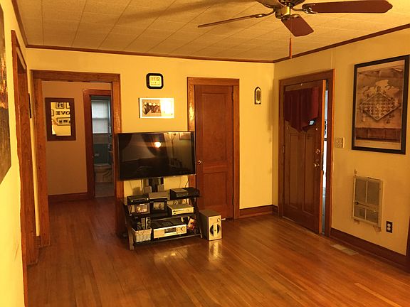 5th image of 1548 Valley Dr