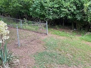 4th image of 133 Sycamore Dr