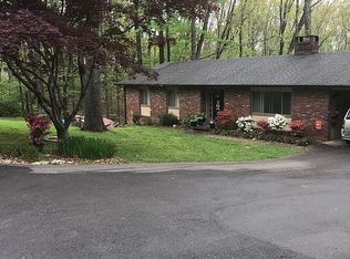 103 Moss Rd, Oak Ridge, TN 37830