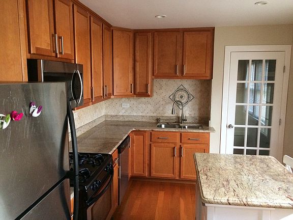 2nd image of 9448 Leamington St
