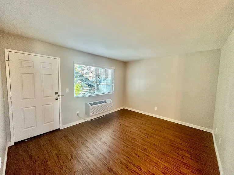 4447 49th Street — Photo 3