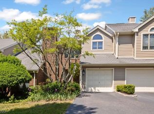 7 Lenox Ct, Montville, NJ 07045