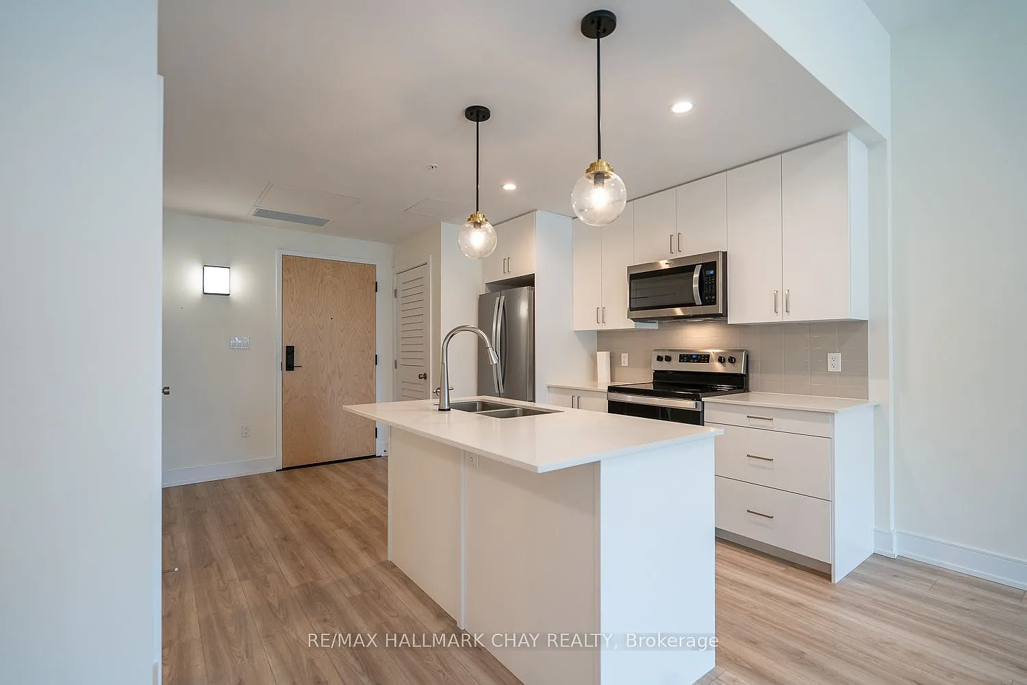1 bed, $1,950 — Photo 4