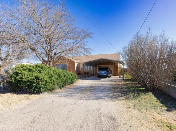 206 E 7th St, Idalou, TX 79329